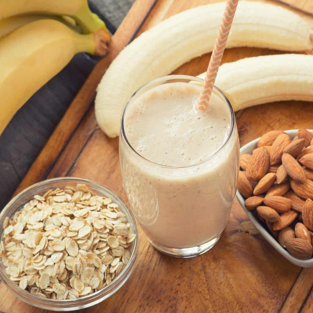 Lactation Oatmeal Smoothie Making of Mom