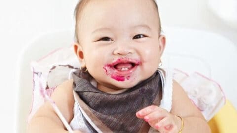 Keekaroo vs Stokke – A Detailed Comparison and Buying Guide
